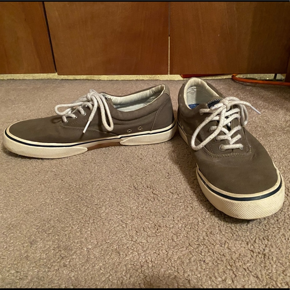 Boat shoes